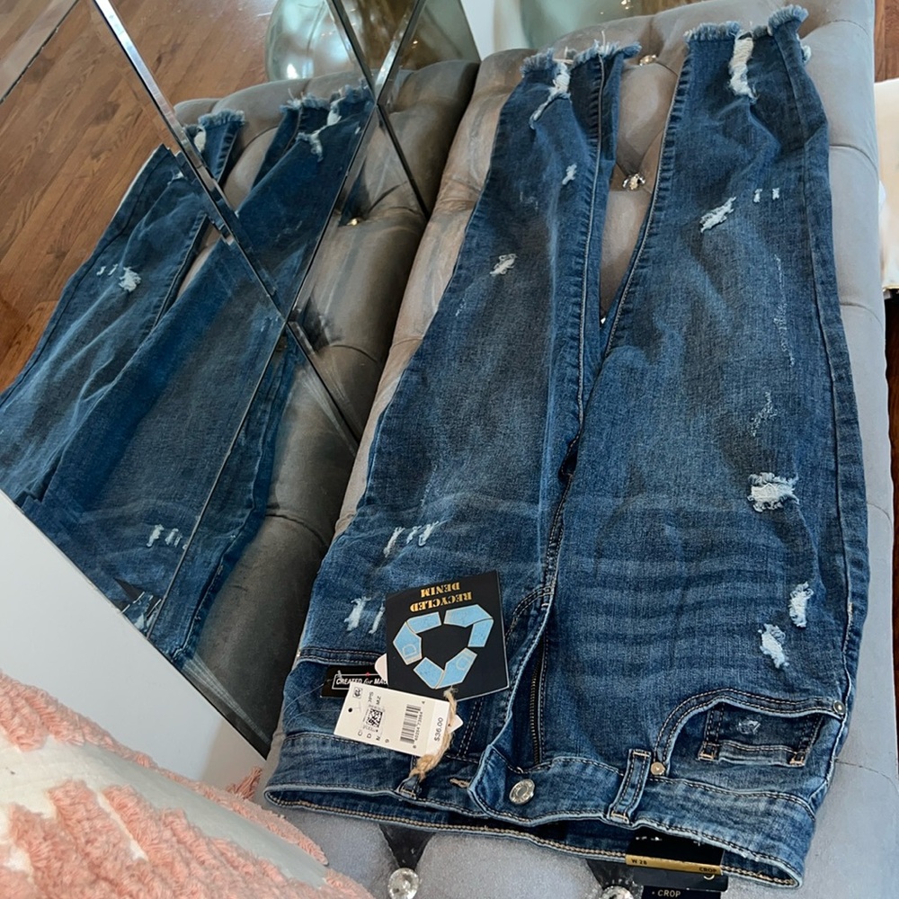 Women’s blue jeans, curvy fit size 9